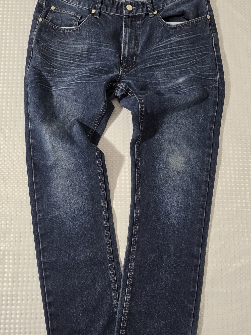 MBX Premium Denim Men’s Slim Straight Jeans – Size 34x30 – Medium Blue Wash